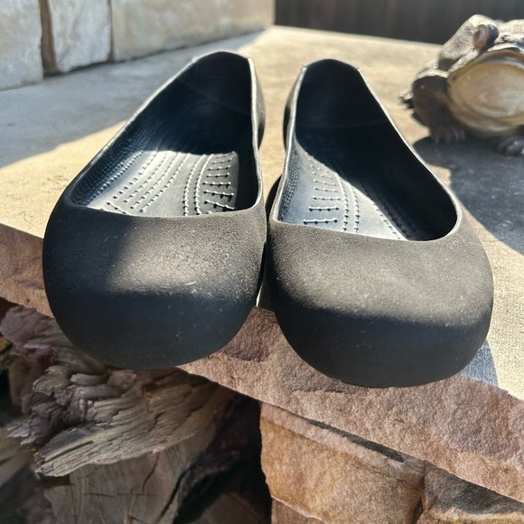 Crocs Mary Jane ballet rubber black matte closed toe flat shoes Sz-10. C - Picture 8 of 9